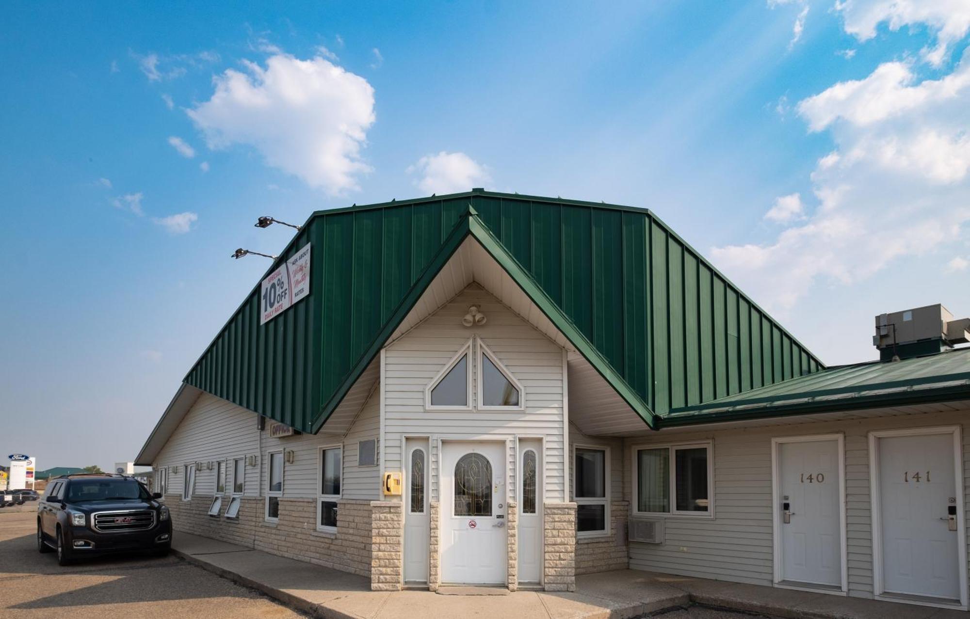 Perfect Inns & Suites Weyburn Kültér fotó